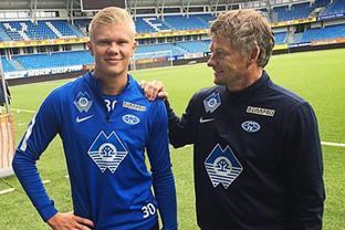 他这赛季真的在打 MVP 水准